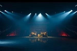 《回声实验室》横版封面，声波仪器与隔音墙
